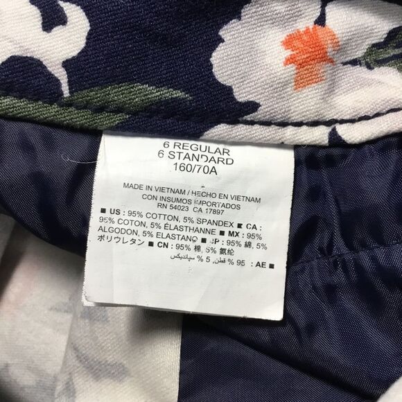 Navy exotic flower leaf print stretchy jeans pants waist 33” inner leg 26 1/2” - Picture 7 of 7